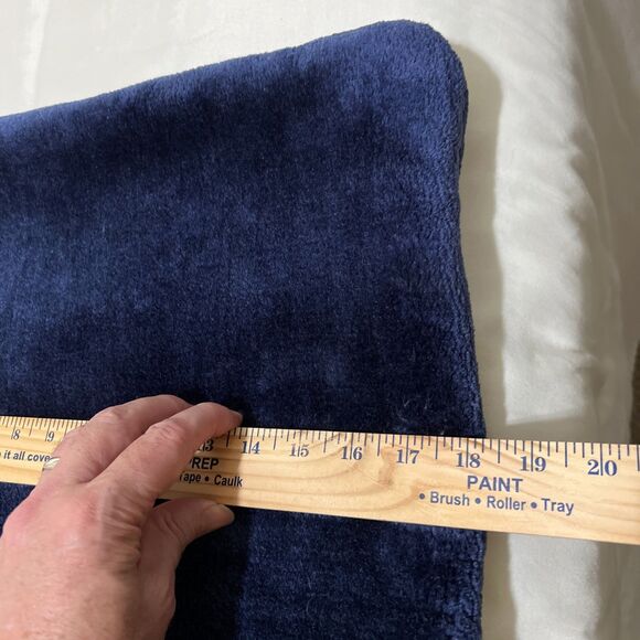 2 NFL San Diego Chargers Fleece Plush Pillowcases Covers Thick Heavy 18X28” - Picture 4 of 15